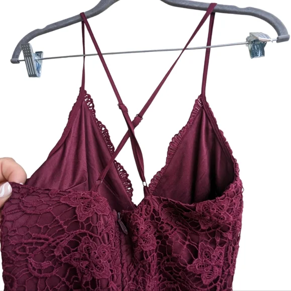 Lulu's Madalyn Burgundy Lace Maxi Dress